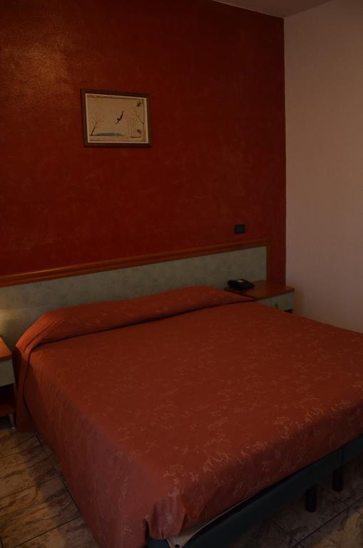 Hotel Formica 사비냐노 술 파나로 외부 사진