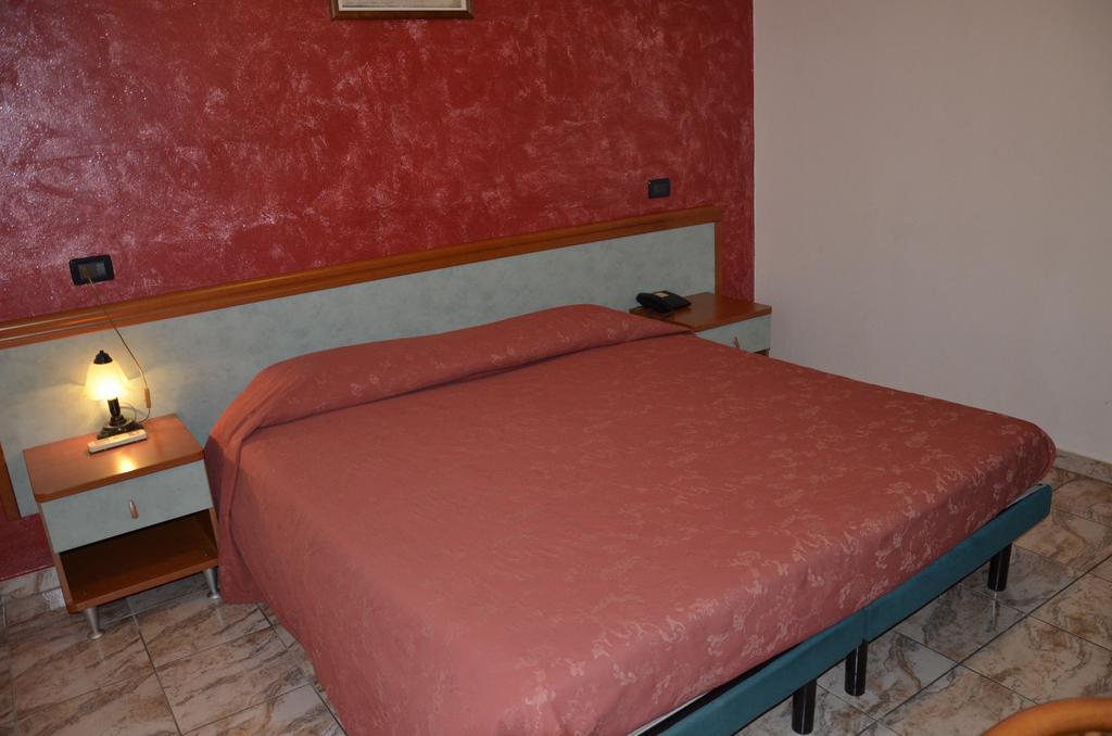 Hotel Formica 사비냐노 술 파나로 외부 사진